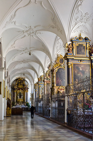 Gallery, St. Peter's Church, Munich