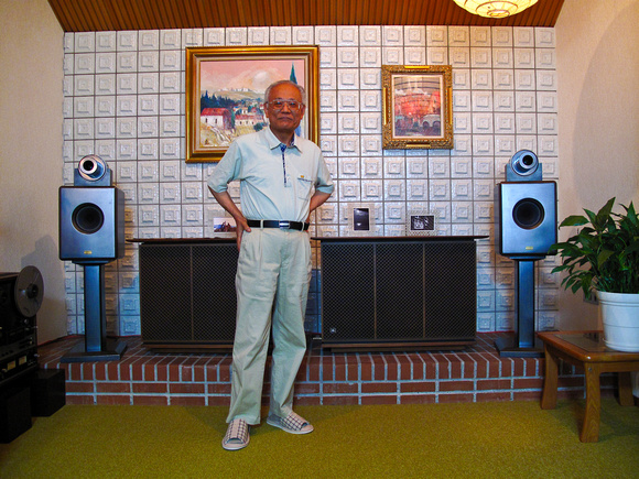 Mr. Takashi Nemoto and his Audio Tekne SP-8716 Two-Ways